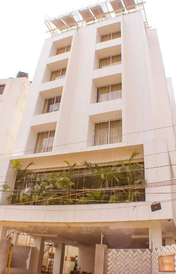Hotel The Pioneer Visakhapatnam Zewnętrze zdjęcie